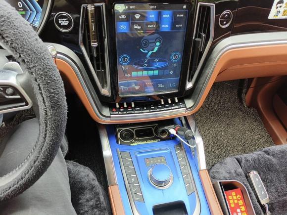 [杭州·浙A] 二手众泰众泰T7002017款 1.8T 双离合尊贵型