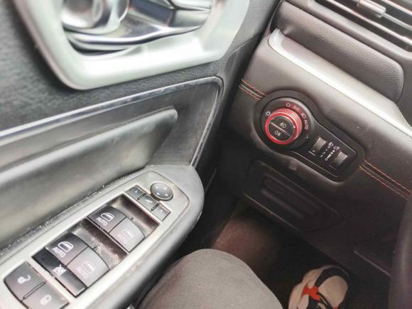 [武汉·浙C] 二手Jeep大指挥官2018款 2.0T 四驱智享版 国V