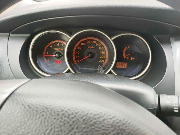 [济南·鲁A] 二手日产骊威2010款 劲锐版 1.6L 手动标准型