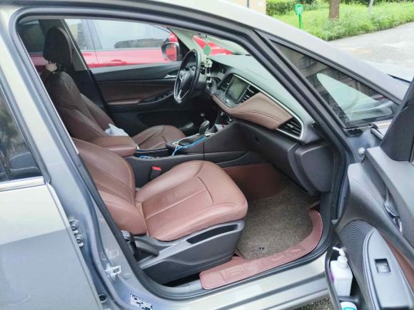 [上海·沪D] 二手别克别克GL62018款 18T 6座尊贵型