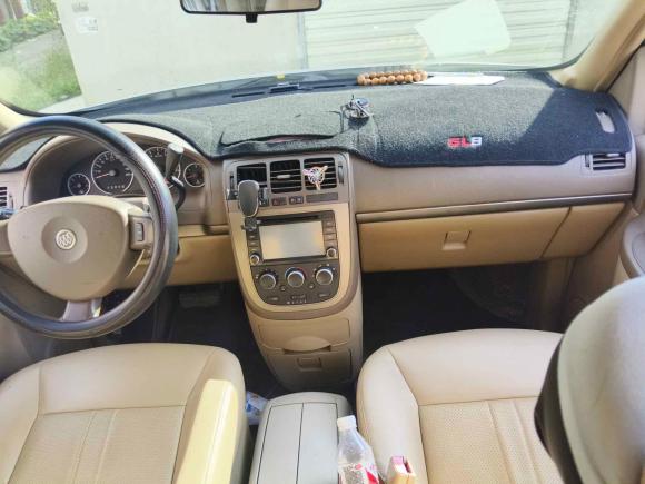 [南昌·赣A] 二手别克别克GL82011款 2.4L CT舒适版