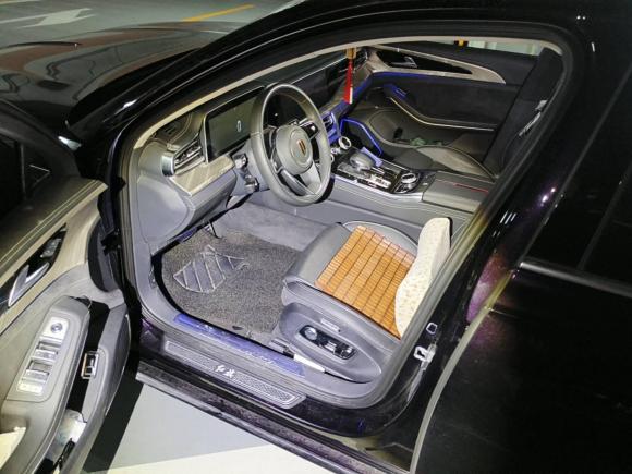 [杭州·浙A] 二手红旗红旗H92020款 2.0T 智联旗畅版