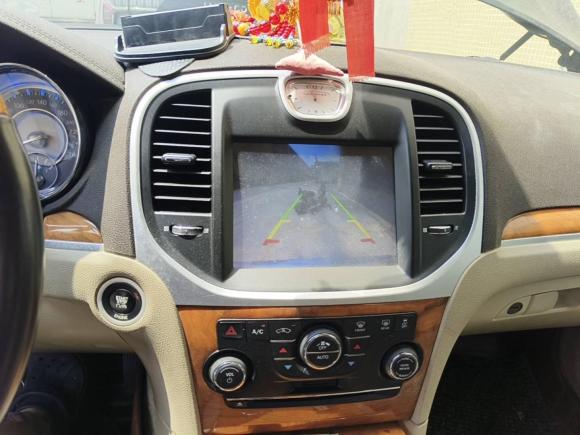 [广州·粤Y] 二手克莱斯勒克莱斯勒300C2013款 3.6L 尊适版