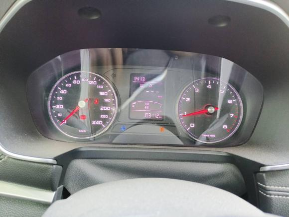 [青岛·鲁B] 二手荣威荣威RX52016款 20T 两驱手动豪华版