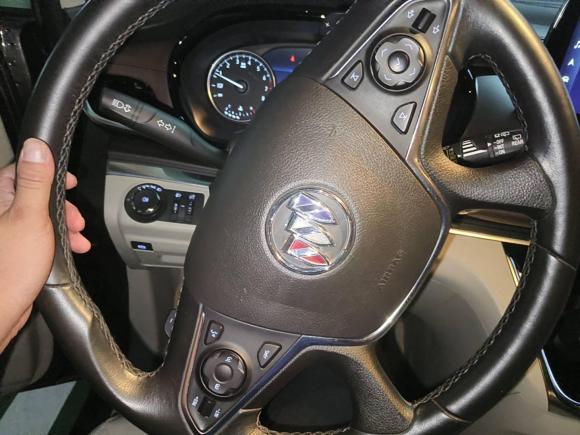 [武汉·鄂A] 二手别克别克GL82021款 陆上公务舱 652T 尊贵型