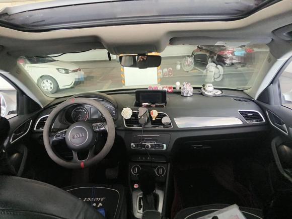 [武汉·鄂A] 二手奥迪奥迪Q32016款 30 TFSI 风尚型