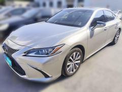 [青岛·鲁B] 雷克萨斯雷克萨斯ES2018款 260 卓越版 国V