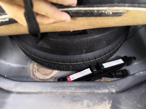 [合肥·皖A] 二手荣威荣威3502014款 1.5L 自动迅悦版