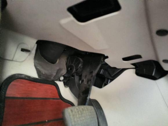 [青岛·鲁B] 二手别克别克GL82020款 陆上公务舱 652T 尊贵型