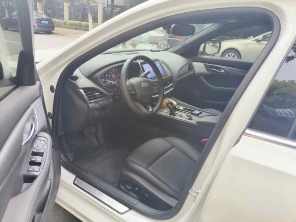 [南京·苏J] 二手凯迪拉克凯迪拉克CT52023款 28T 豪华型（标准版）