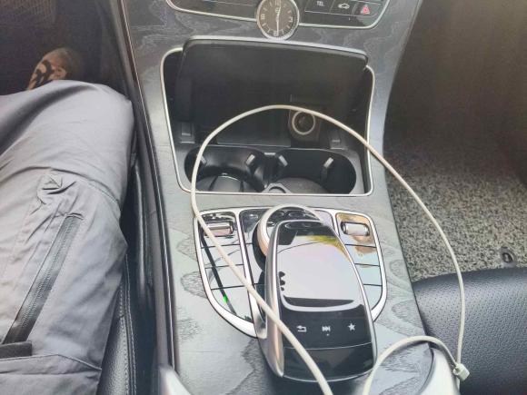 [北京·鲁Q] 二手奔驰奔驰C级2018款 C 200 L 运动版