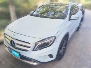 奔驰奔驰GLA2015款 GLA 200 时尚型