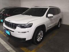 [青岛·鲁B]Jeep&nbsp;&nbsp;指挥官&nbsp;&nbsp;2018款2.0T两驱进享版国VI