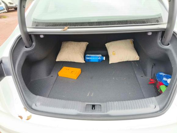 [广州·粤L] 二手红旗红旗H52023款 2.0T 自动智联旗享版