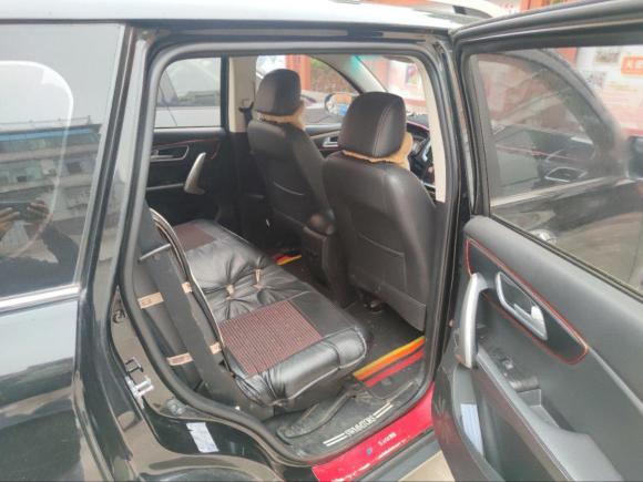 [义乌·浙G] 二手SWM斯威汽车斯威X72016款 1.5T 手动豪华型 7座