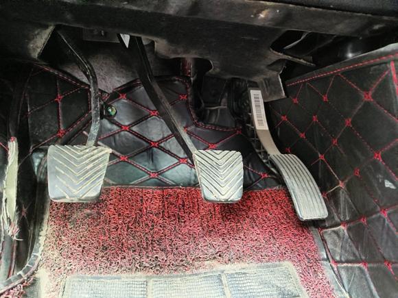 [济南·鲁A] 二手三菱翼神2015款 1.6L 手动时尚版