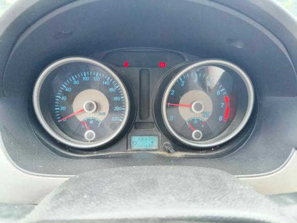 [西安·陕A] 二手别克凯越2013款 1.5L 自动经典型