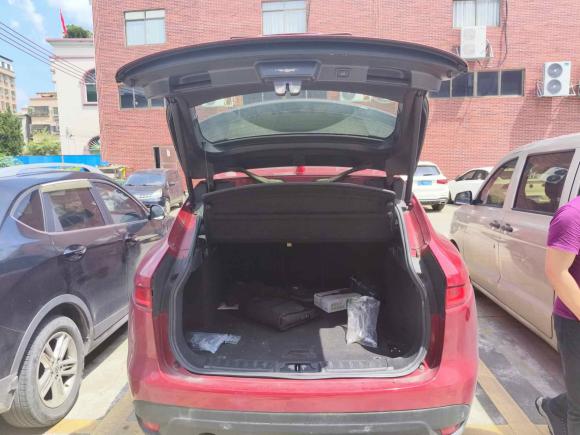 [佛山·粤Y] 二手捷豹捷豹F-PACE2016款 2.0T 两驱R-Sport运动版