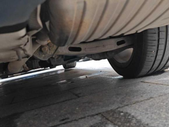 [佛山·浙C] 二手捷豹捷豹XE2015款 2.0T 200PS R-Sport