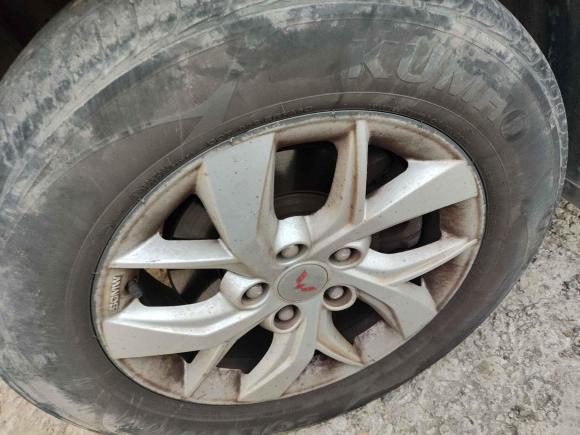 [台州·浙J] 二手五菱汽车五菱宏光S32018款 1.5L 手动豪华型 国V