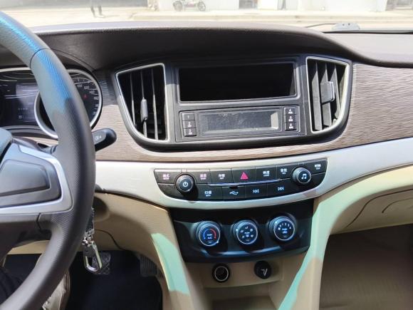 [青岛·鲁U] 二手宝骏宝骏7302016款 改款 1.5L 手动标准型 5座