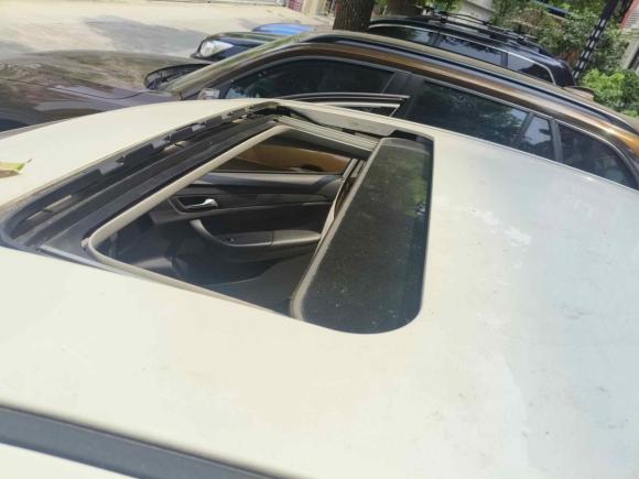 [上海·湘D] 二手荣威荣威3602015款 1.5L 自动豪华版