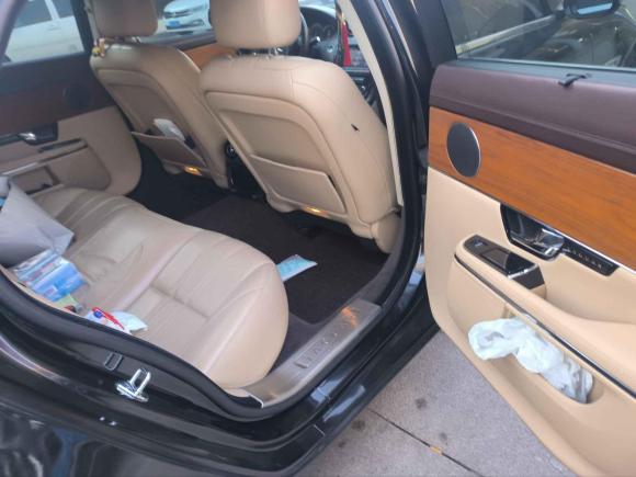 [青岛·鲁B] 二手捷豹捷豹XJ2013款 XJL 2.0T 典雅商务版