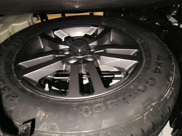 [西安·陕U] 二手路虎神行者22015款 2.0T Si4 XS典藏版