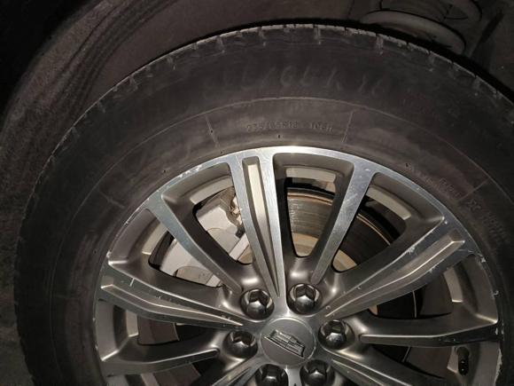 [南昌·赣A] 二手凯迪拉克凯迪拉克XT52018款 28T 四驱豪华型