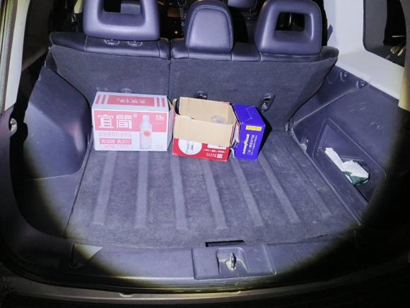 [成都·川A] 二手Jeep自由客2011款 2.4 运动版