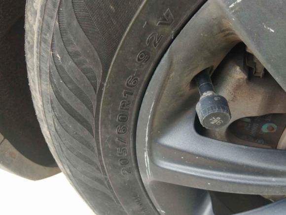 [南昌·赣A] 二手比亚迪元新能源2018款 EV360 智联悦酷型