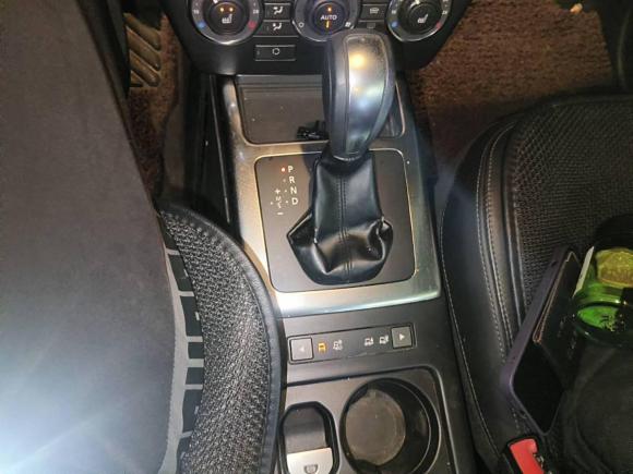 [广州·粤A] 二手路虎神行者22013款 2.0T Si4 HSE汽油版