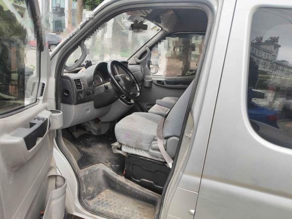 [宁波·浙B] 二手东风御风御风2018款 2.3TA100标配版物流车短轴中顶5-9座WP2.3