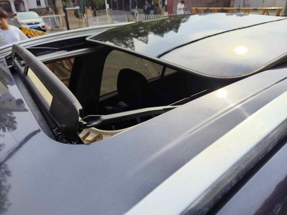 [武汉·鄂A] 二手铃木锋驭2014款 1.6L 手动两驱精英型