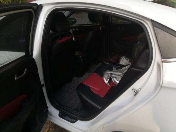 [上海·鲁U] 二手奇瑞艾瑞泽52017款 1.5L 手动豪华版