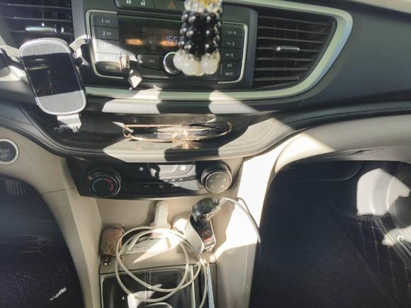 [苏州·苏E] 二手别克英朗2015款 15N 手动精英型