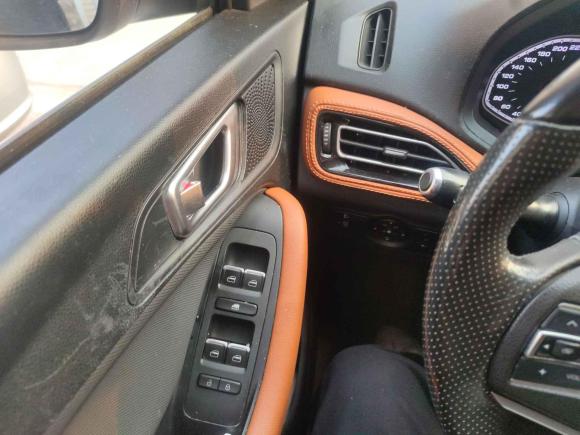 [嘉兴·浙F] 二手奇瑞瑞虎72016款 2.0L CVT耀目版