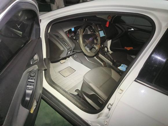 [武汉·鄂A] 二手福特福克斯2012款 两厢 1.6L 自动舒适型