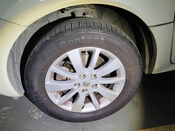 [上海·沪E] 二手雷诺科雷傲2012款 2.5L 两驱舒适导航版