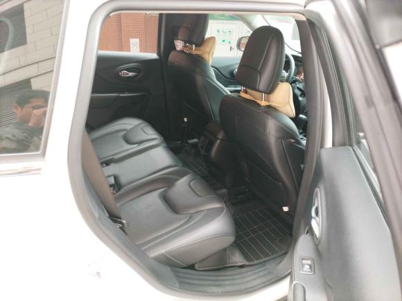 [佛山·粤E] 二手Jeep自由光2016款 2.4L 优越版