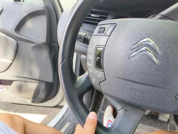 [上海·苏A] 二手雪铁龙雪铁龙C52014款 2.0L 自动尊享型