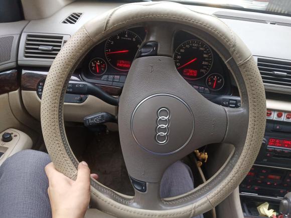 [南京·苏A] 二手奥迪奥迪A42005款 2.4L 运动型