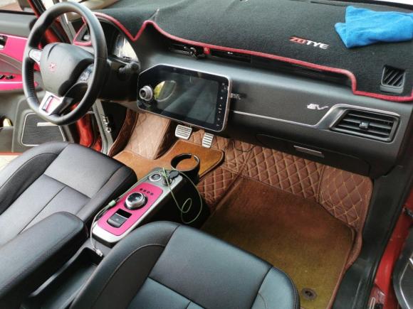 [广州·粤A] 二手众泰众泰E2002018款 Pro