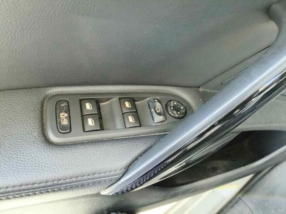 [南京·苏A] 二手标致标致5082012款 2.0L 自动豪华版