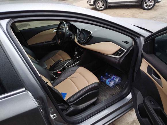 [芜湖·皖A] 二手雪佛兰科鲁泽2022款 320 自动悦享天窗版