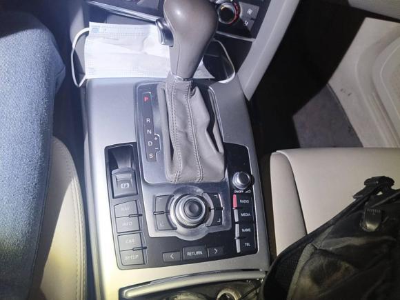 [深圳·粤B] 二手奥迪奥迪A6L2011款 2.0 TFSI 自动标准型