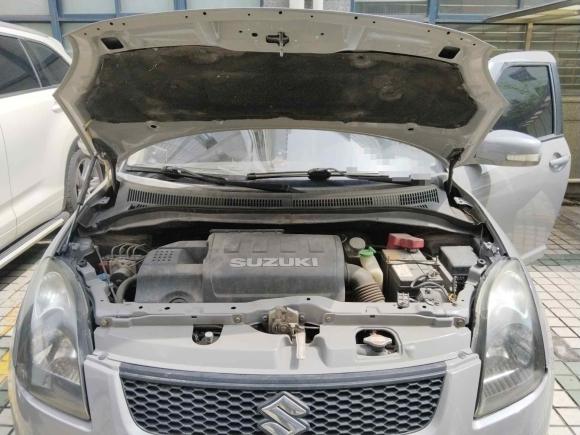 [南京·苏A] 二手铃木雨燕2011款 1.5L 手动时尚版