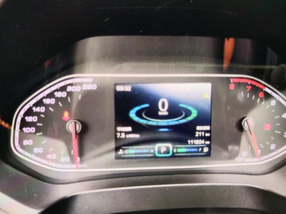 [上海·鄂H] 二手奇瑞瑞虎72016款 2.0L CVT耀目版