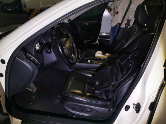 [成都·川A] 二手英菲尼迪英菲尼迪Q50L2015款 2.0T 悦享版