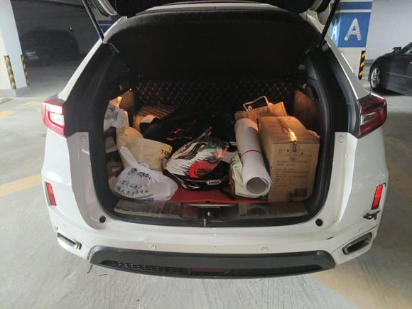 [上海·沪J] 二手本田本田UR-V2017款 370TURBO 两驱尊贵版 国V